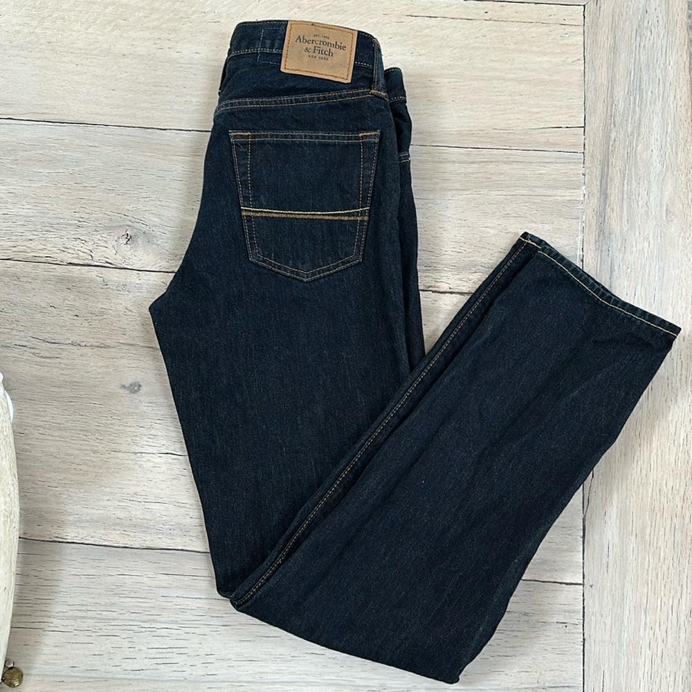Abercrombie& Fitch *New*  30x32  Mens button fly skinny jeans, dark wash.